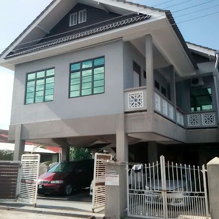 Penginapan Mycj - Roomstay Куала-Тренгану Экстерьер фото