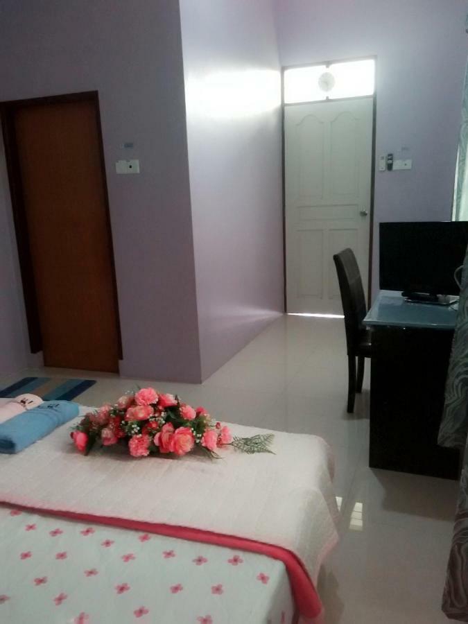 Penginapan Mycj - Roomstay Куала-Тренгану Экстерьер фото